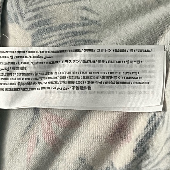 Hollister Women’s Floral Cross-Back Fit & Flare Dress Small - Picture 5 of 5